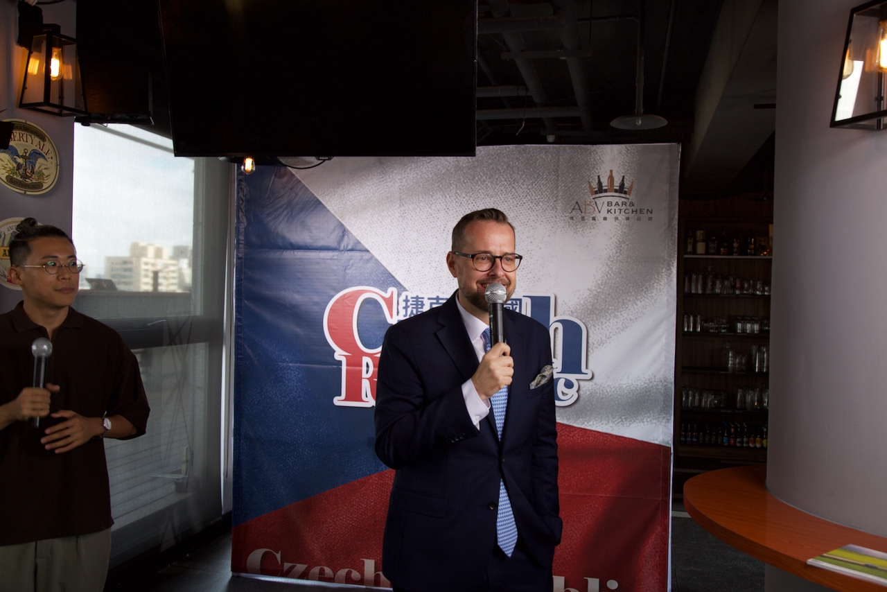 捷克經濟文化辦事處代表Mr. David Steinke